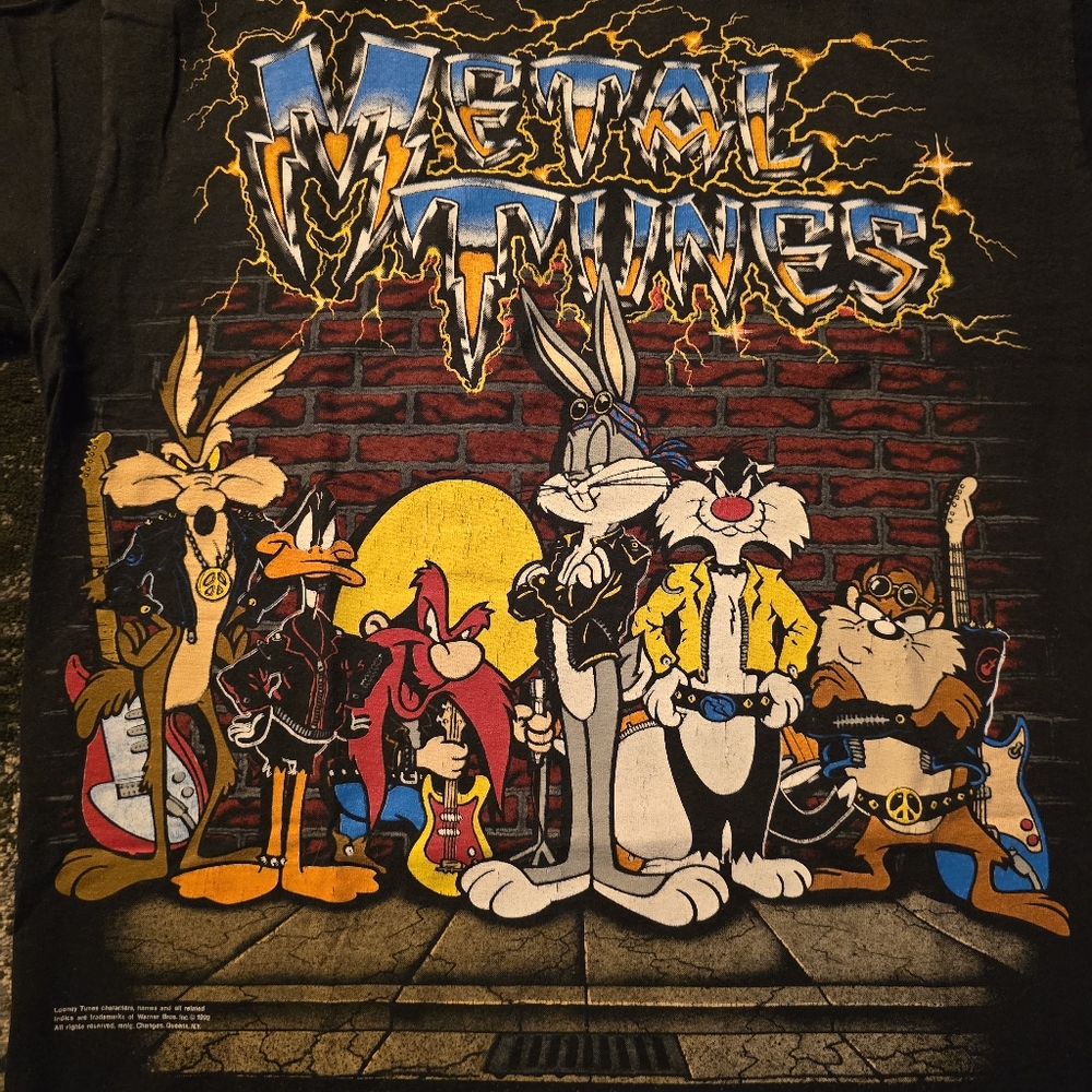 Metal tunes, looney tunes tee - Picture 3 of 8